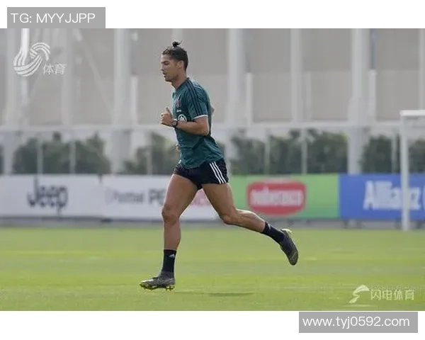 足球明星辫子发型大揭秘：从赛场到街头的时尚风潮