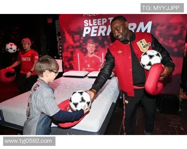 曼联足球历届球星精彩回顾与传奇故事解析